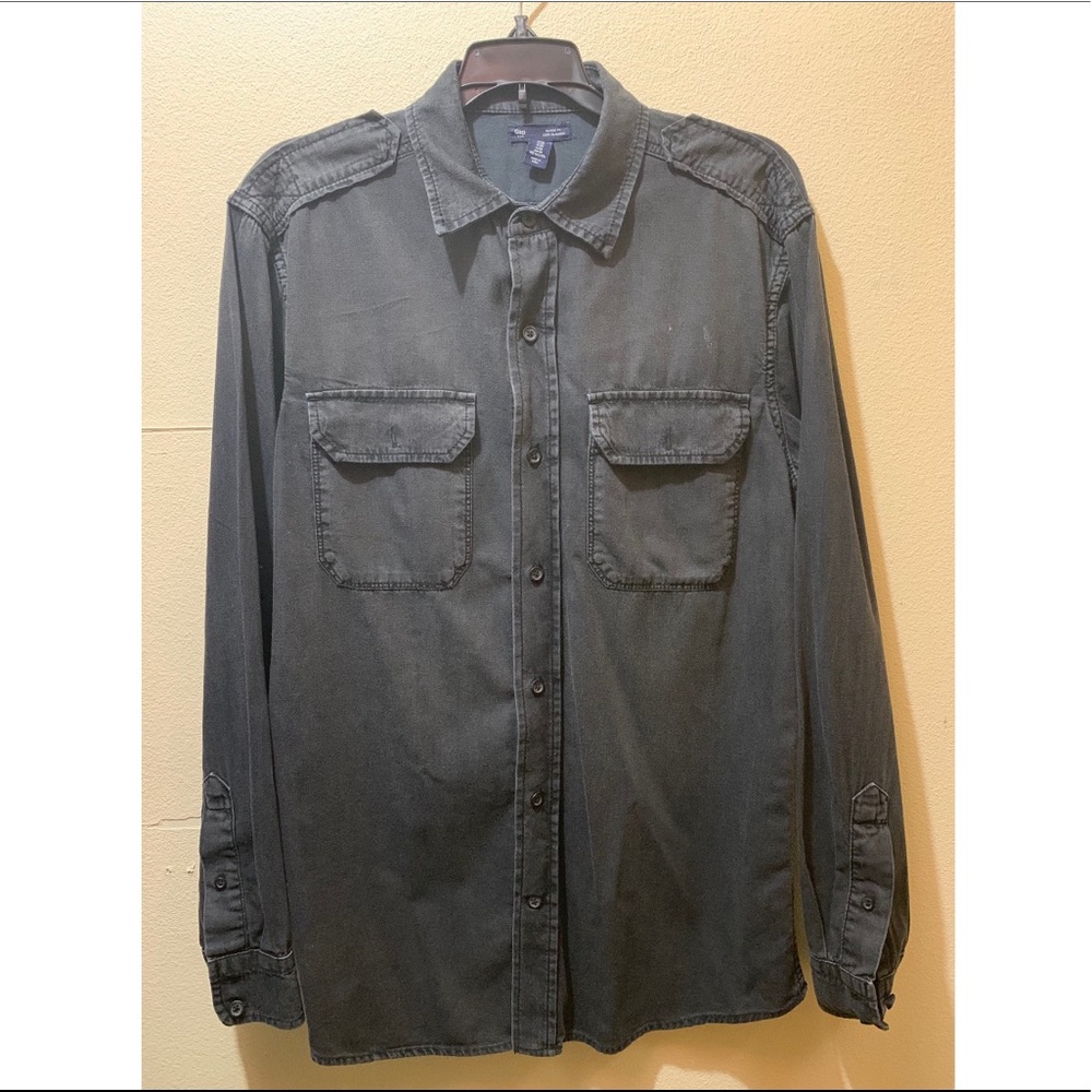 Gap black denim button down for men size medium